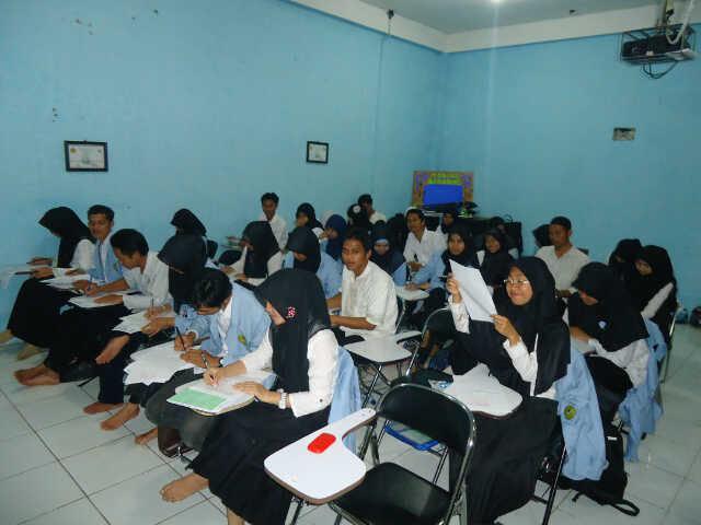 RT <a href="/STAI_MUTTAQIEN/">STAI MUTTAQIEN PWK</a>: STAI DR KHEZ Muttaqien Buka Dua Prodi Baru dlvr.it/BJdF2z  .