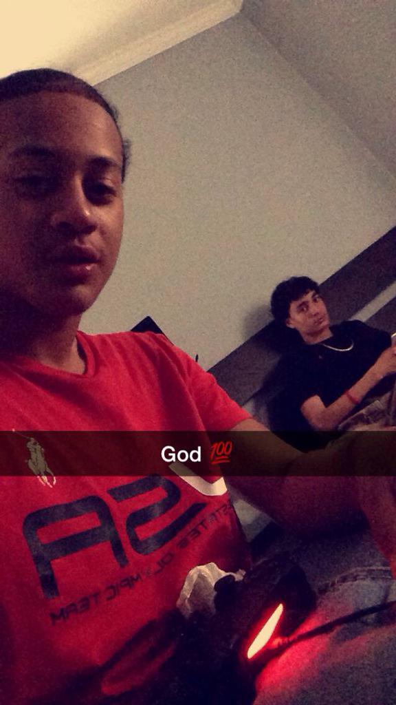 CutboyzKevin's tweet photo. Happy birthday slime from young niggas to now 💪⛽️@Briann24_ http://t.co/tiNW8I1tIx