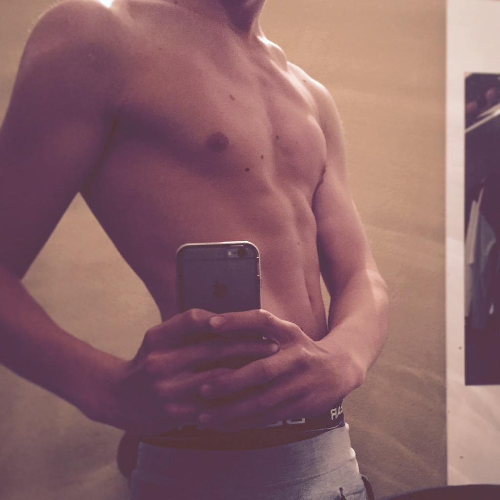 crazymonkey071's tweet image. 