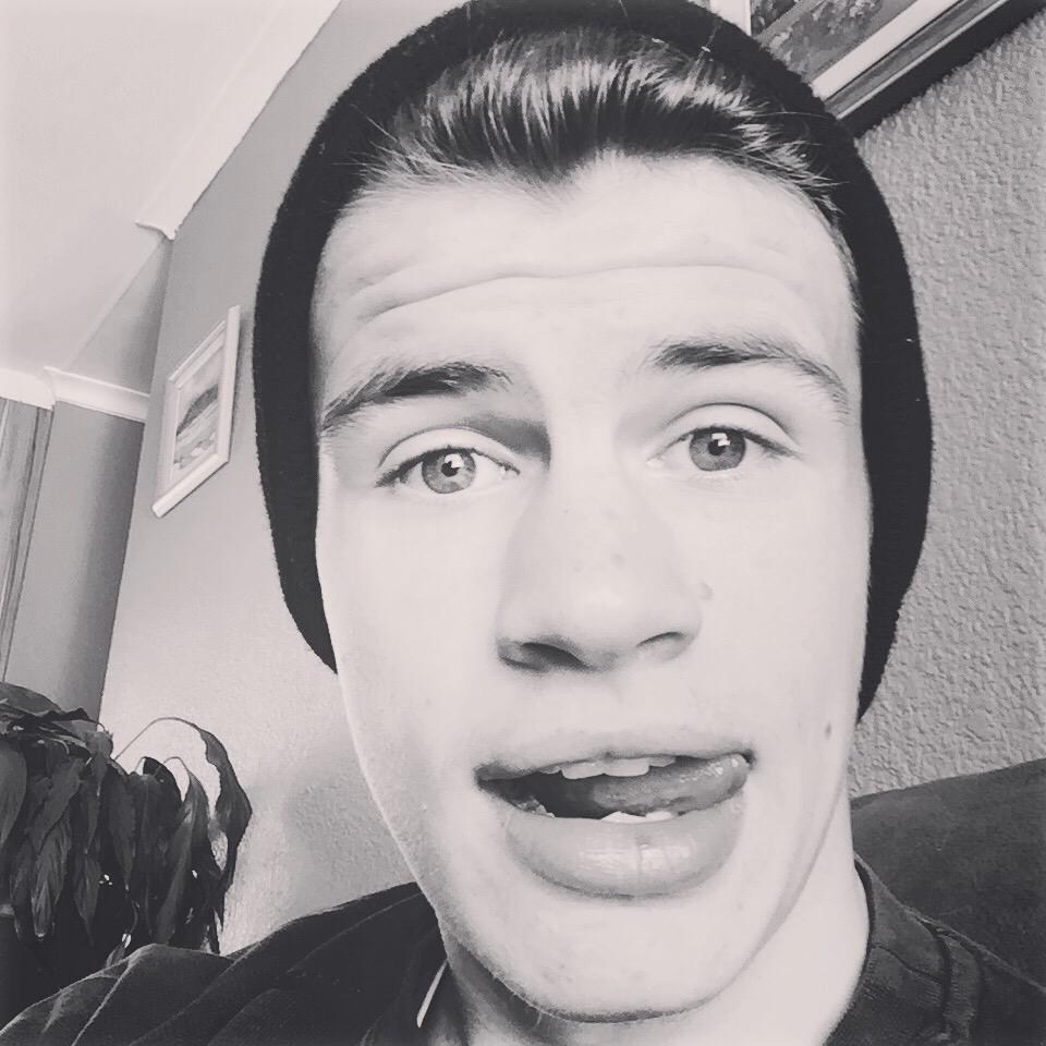 crazymonkey071's tweet image. #crazyface had a amazing daii going to see my gir soon 😝 👌🏻