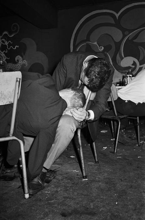 americansuburbx's tweet photo. #BillyMonk - " #CapeTown #Nightclub " (1967-1969) | An #ASX Gallery http://t.co/34sK29LAlx
#NSFW #Africa #drunkmode http://t.co/dGE5F7rOuu
