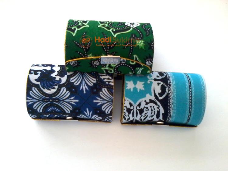 ngatinem35's tweet photo. Dompet Lipstik http://t.co/pbh3AFZ6MX