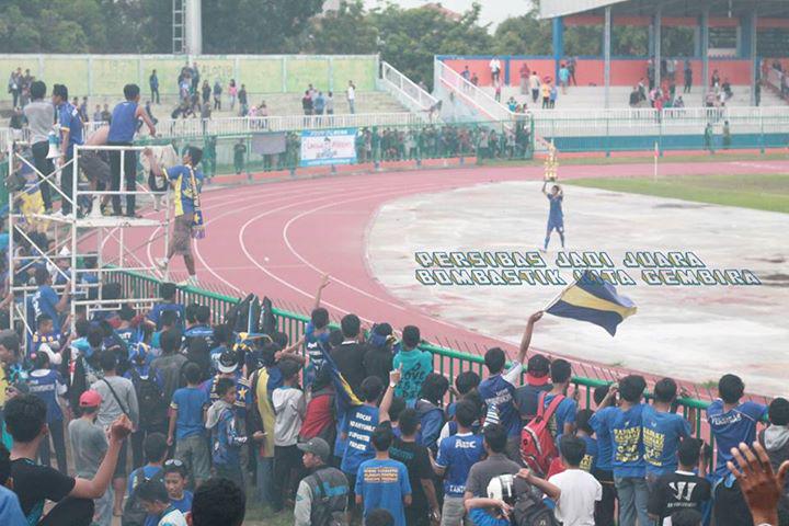 Mas <a href="/FernandoBilton/">BiltonFernando</a> <a href="/23Waluyo/">waluyo</a>  <a href="/ALIBARKAH2/">ALI BARKAH</a>  <a href="/Harizyudha28/">Harris Yudha</a>  dkk ayo Angkat&amp;bawa pulang Piala Kapolda Jateng 2015 !