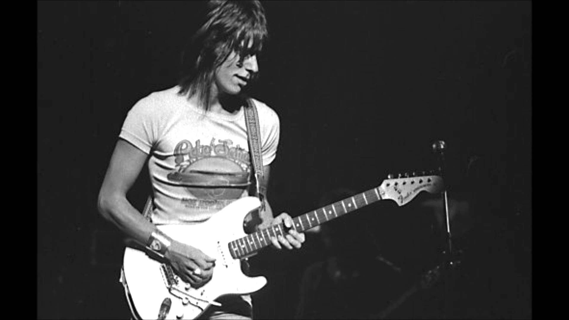 Happy Birthday to Jeff Beck, who turns 71 today! 