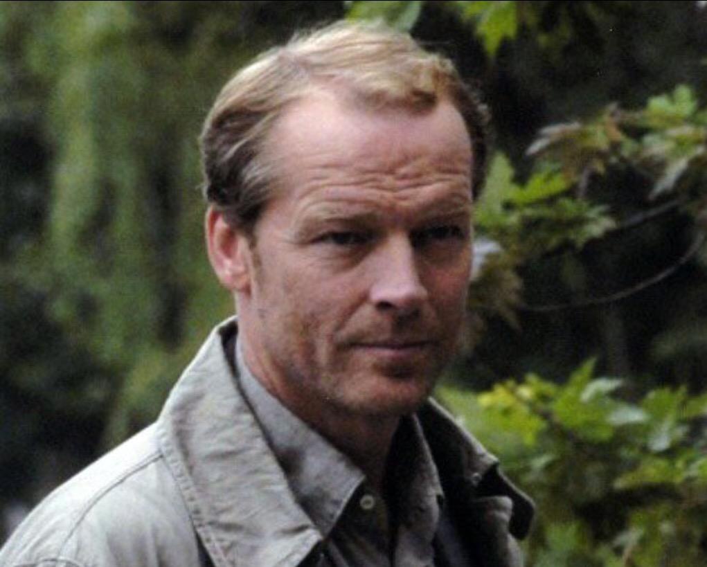 Happy birthday Iain Glen     a National Treasure and a fan favourite in 