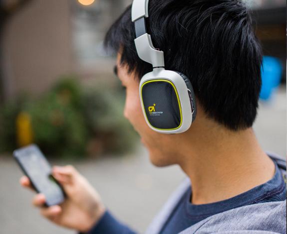 ASTROGamingFR's tweet photo. Pas de fils, pas de problème avec le A38. #Unplugin http://t.co/gK84a0prK7 http://t.co/j93jBCexVb
