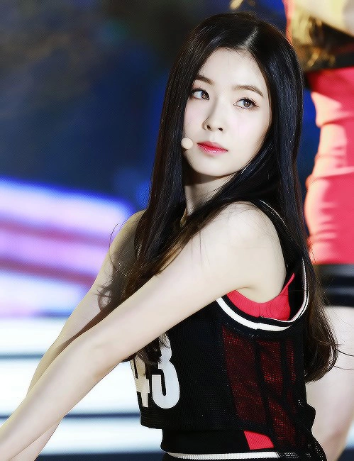 Irene. (@frolicirene) on Twitter photo 