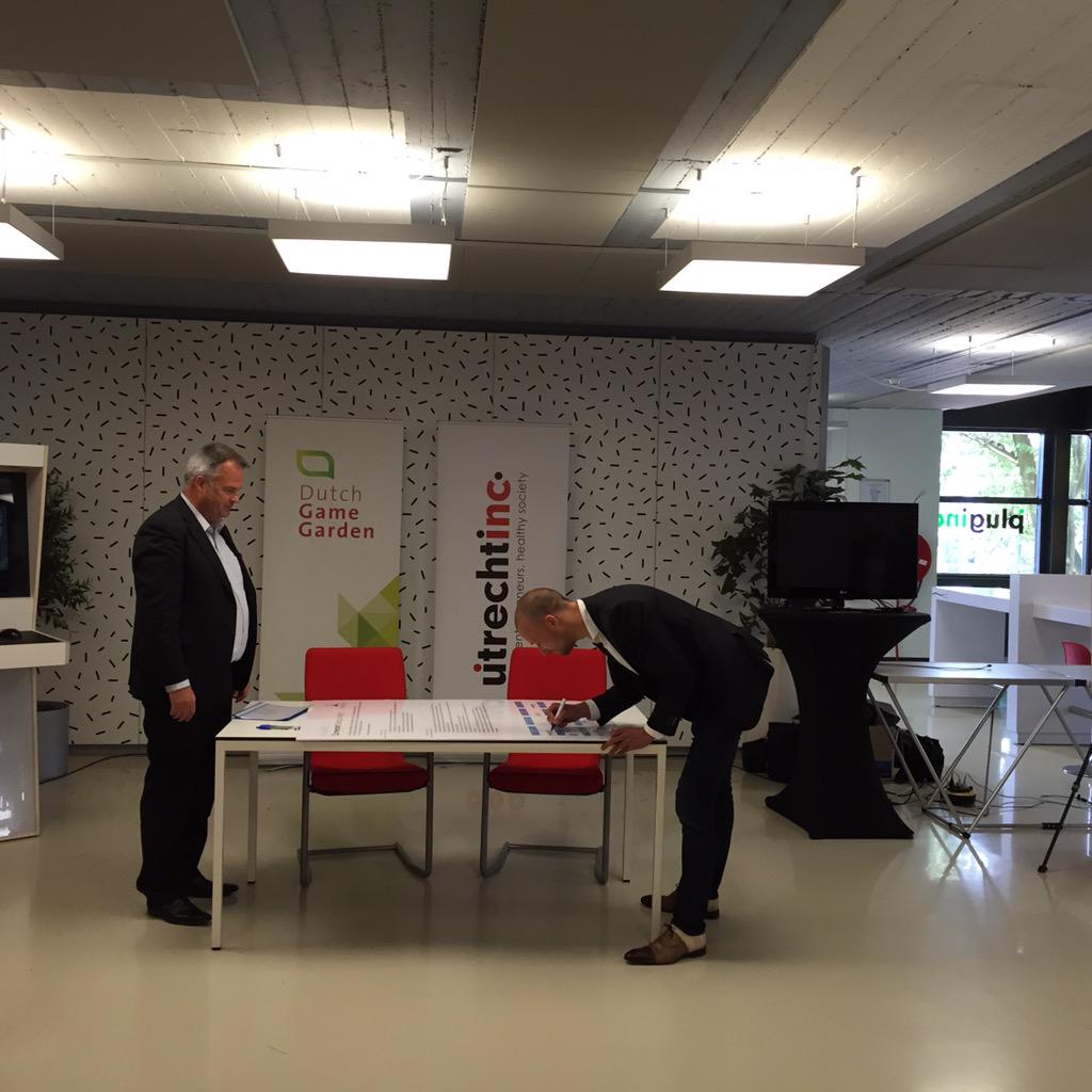 UtrechtSciPark's tweet image. Ondertekening @UtrechtInc @UtrechtSciPark convenant  @StartupUtrecht @StartupDelta #samenwekenloont