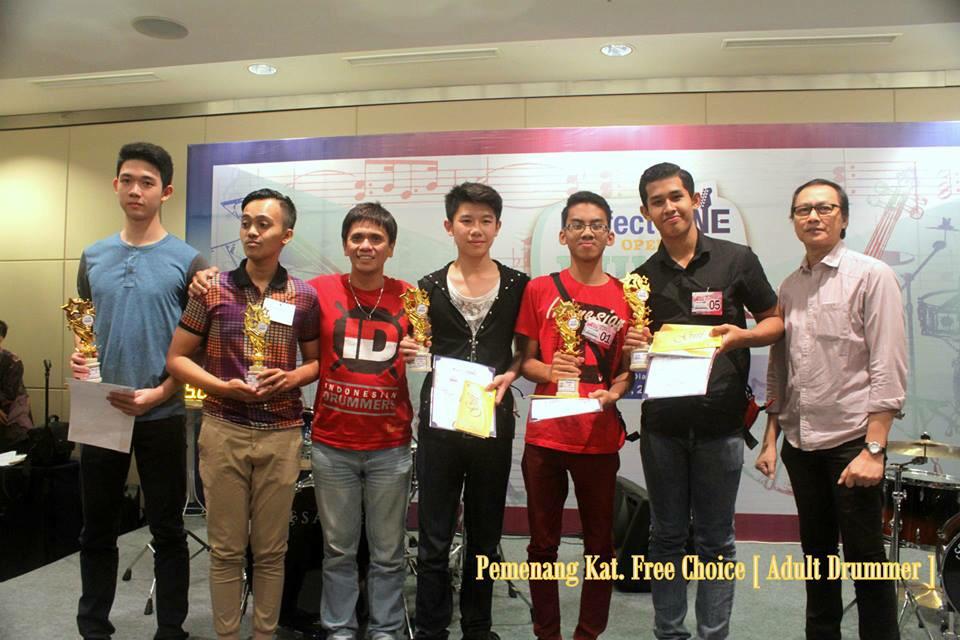 <a href="/AlmallMunar/">Almall Munar</a> Perfect Tone, Grand City Convex Surabaya, 20 Juni 2015 @Raymond_almanto <a href="/GilRamadhan/">Gilang Ramadhan</a> <a href="/Bali_drummer/">Komunitas Drum Bali</a>