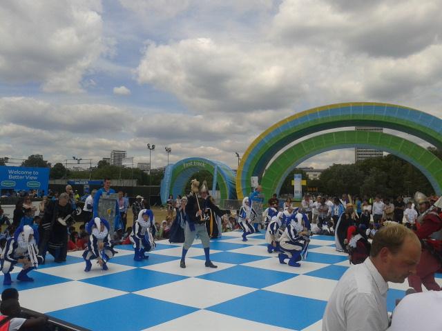DavidHowellGM's tweet photo. Great spectacle from #Yes2Chess world finals day http://t.co/PIoajvTSq7