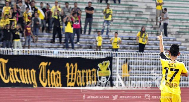 TS_Kerian's tweet image. Tuah ! #respect #WeAreTheYobs credit @arenaseladang