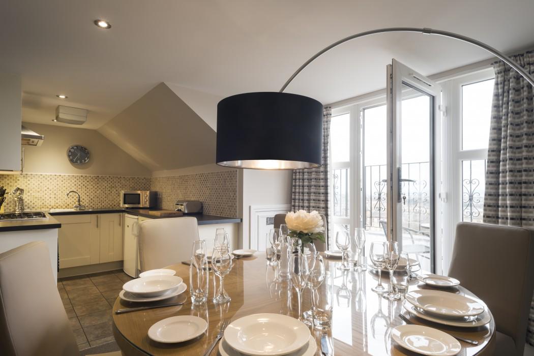 Searchlight On Twitter Light Up Your Room In Style With Our Arcs