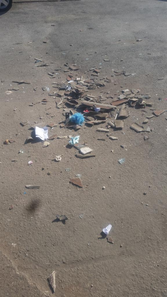 ProjectorCentre's tweet photo. @BhamCityCouncil when emptying bins do you not care about the rubbish? Do you not clean up after yourselves? http://t.co/tw62UpcGkg