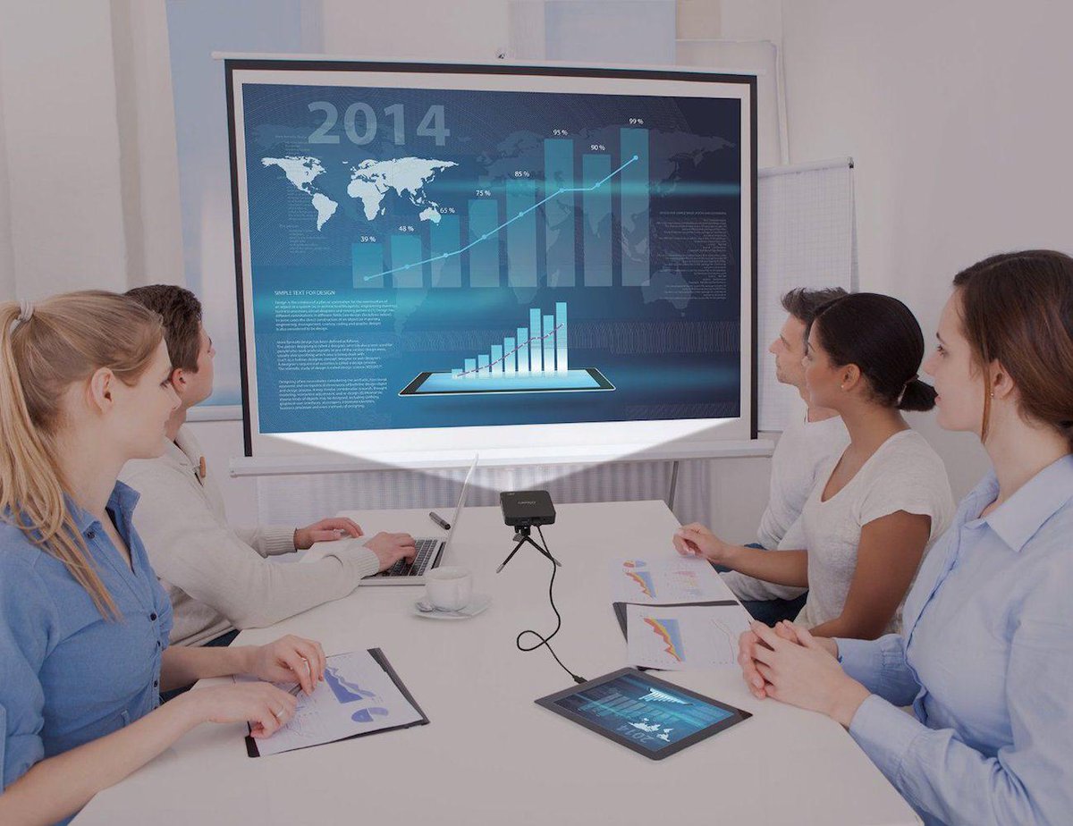 GadgetFlow's tweet image. Portable Rechargeable #HDMIProjector by Ivation gdfl.co/1K8MQYN Take this #projector everywhere you go!