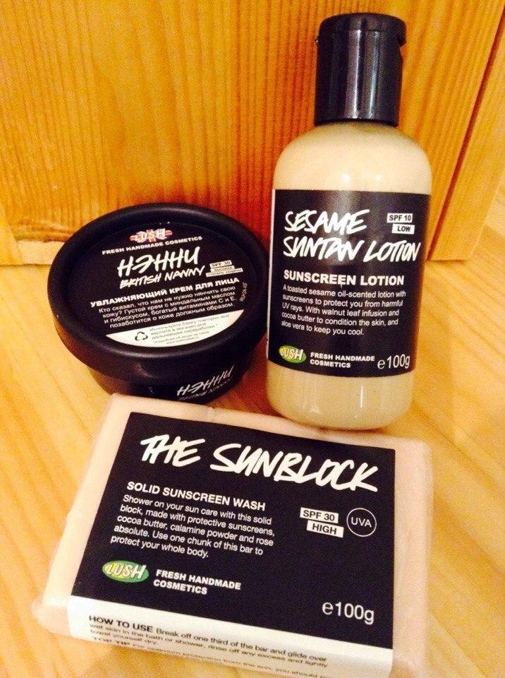Лето - самое время позаботиться о своей коже! В магазине LUSH есть серия средств с функцией защиты от солнца.