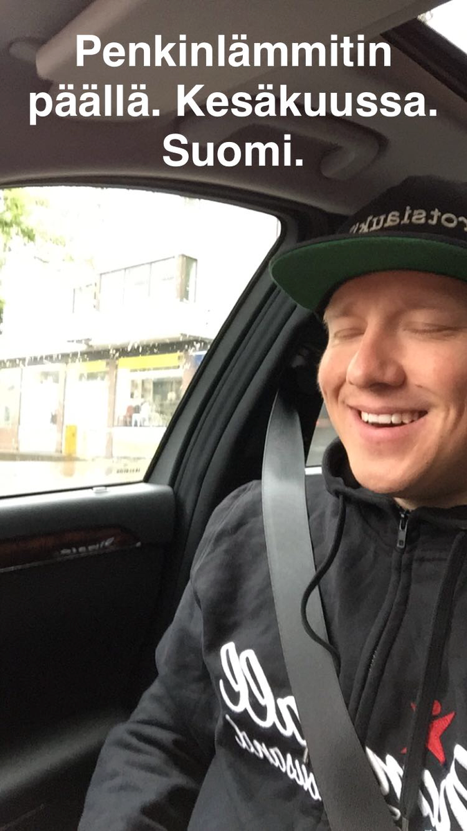 urheilucast's tweet photo. Sateinen kesäretki menossa. Kuka tietää tämän raflan? #JosSäOotLahestaNiinSäTiiätMistäPuhutaan #AutoOutlet http://t.co/w6Y6YVp3wx