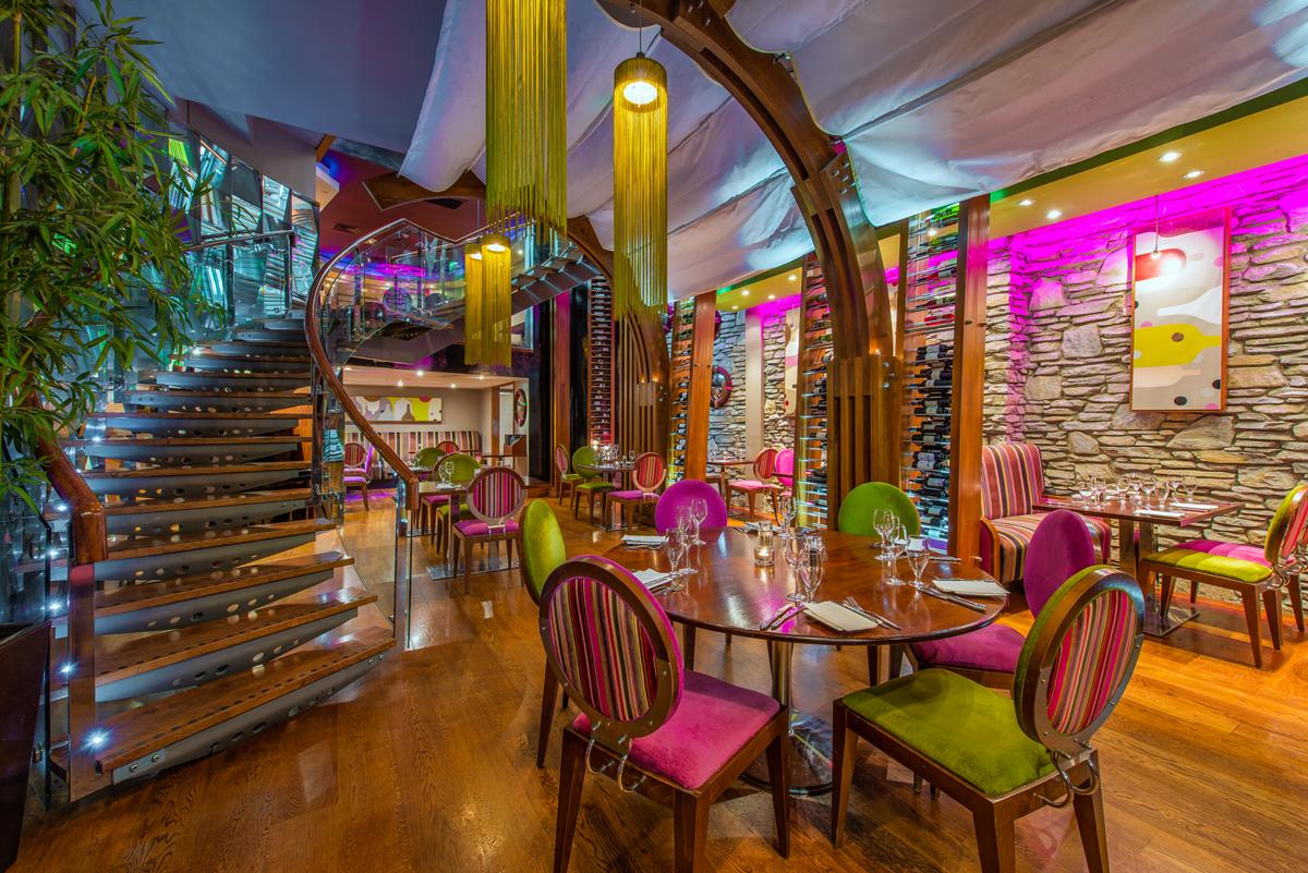 TheRossHotel's tweet photo. Surprise! We Have a tasty competition for you to enter-Win a #MidweekTreat for 2 at #CellarOne http://t.co/x1tPTClYWE http://t.co/Wlo1Qz7epG