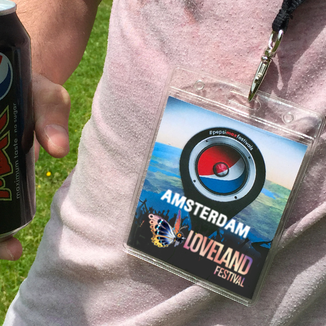 PepsiMaxNorge's tweet photo. Vinn 2 VIP-billetter til Loveland festivalen inkl. fly og hotell! Tweet med #PepsiMaxFestivals og du er med! http://t.co/ziEtgaabOv