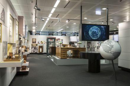 kapschnet's tweet photo. Eröffnung des Kapsch Corporate Museum >>>http://t.co/eTFC2ukCUE  #KapschGroup http://t.co/Dyn0PwJOHy