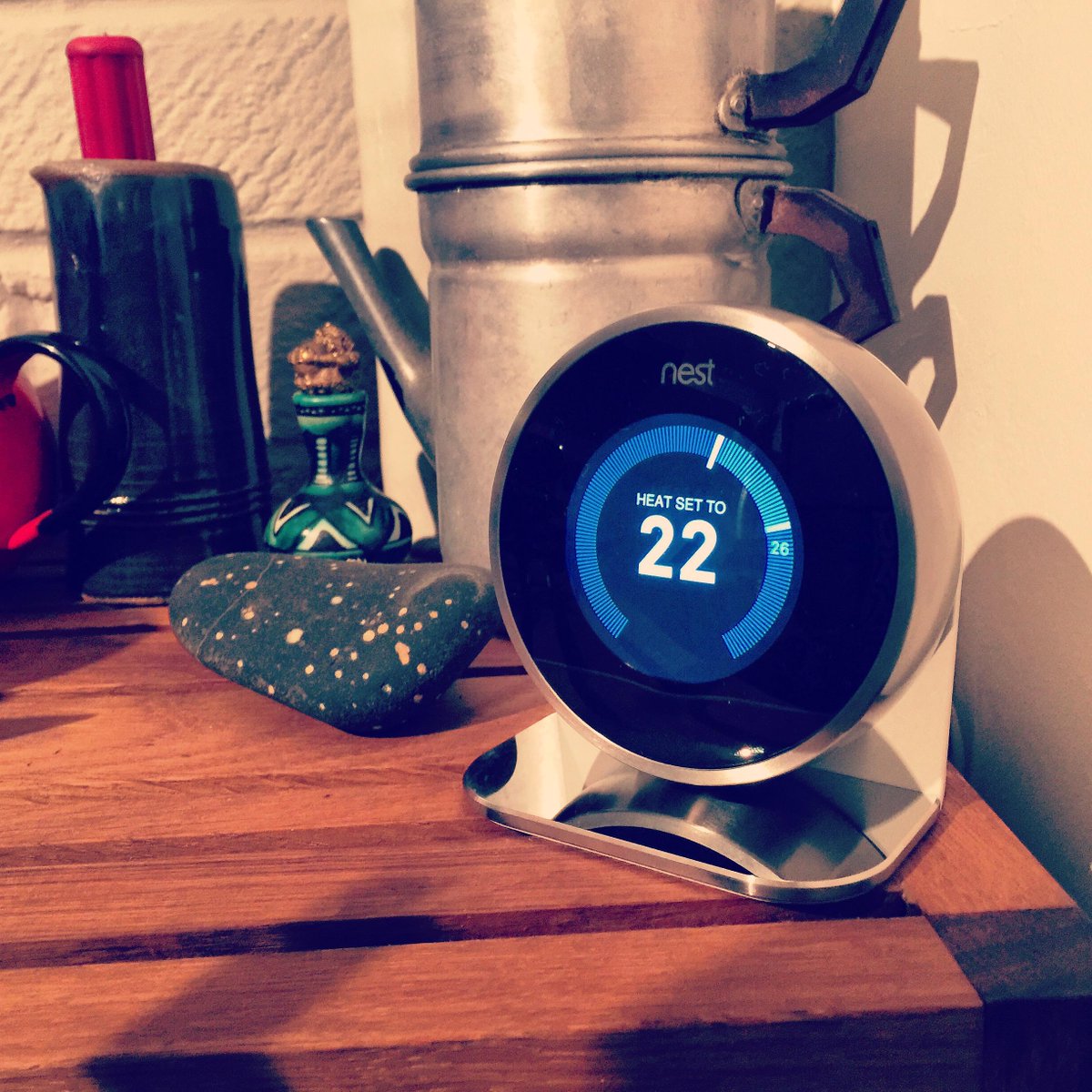 We've been testing the @nest learning thermostat - some great detail in their UI design, both in app and on device.