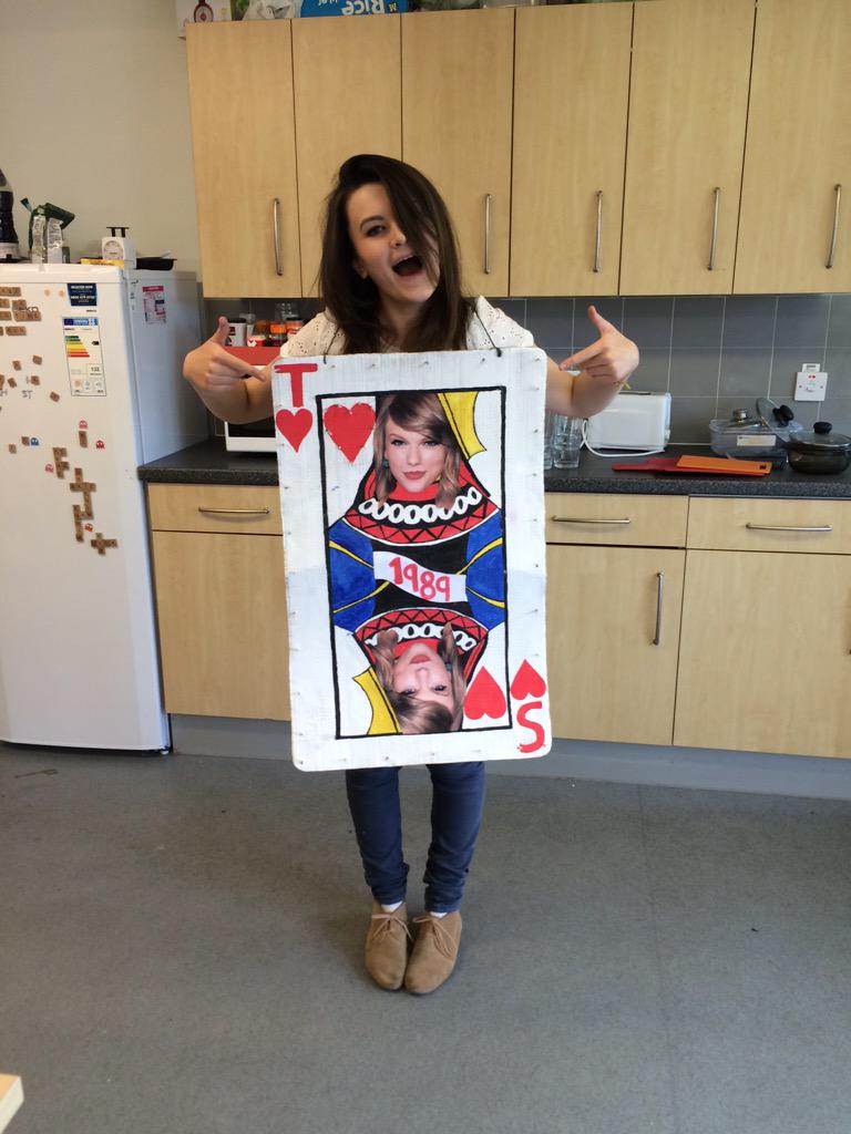 umhenny's tweet image. @taylorswift13 @taylornation13 can&apos;t wait for the concert tonight! I really hope you like my costume ☺️