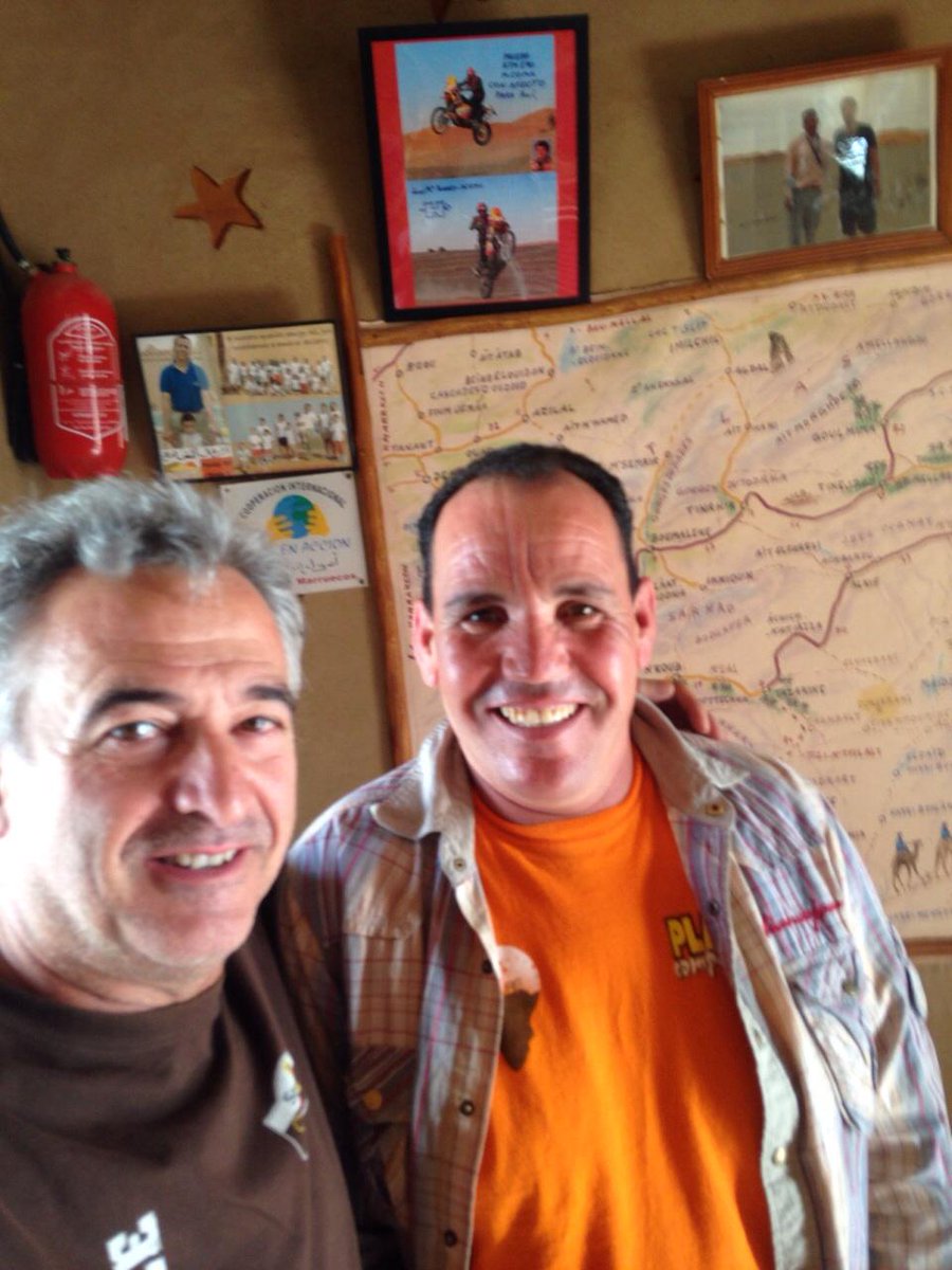 PlazaAventura's tweet photo. Devolviendo a @AliElCojo la visita que nos hizo hace unos días en #Cuenca http://t.co/xmJH2wXtDR