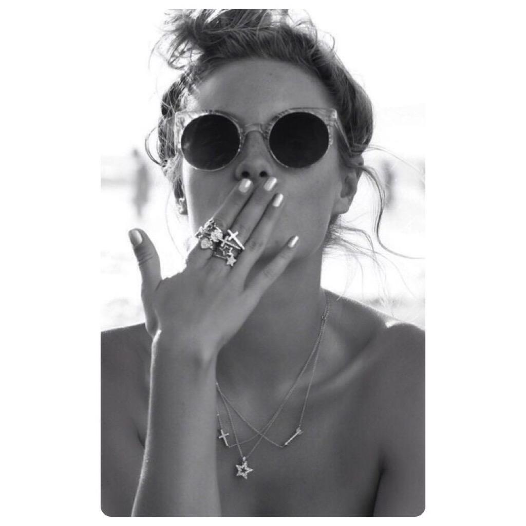 MY_LUX_BOUTIQUE's tweet image. #Necklacelayering &amp;amp; #ringstacking - check✔️ 
Tanned - check✔️
Holiday vibes - check✔️ 
#myluxboutique #jewellery