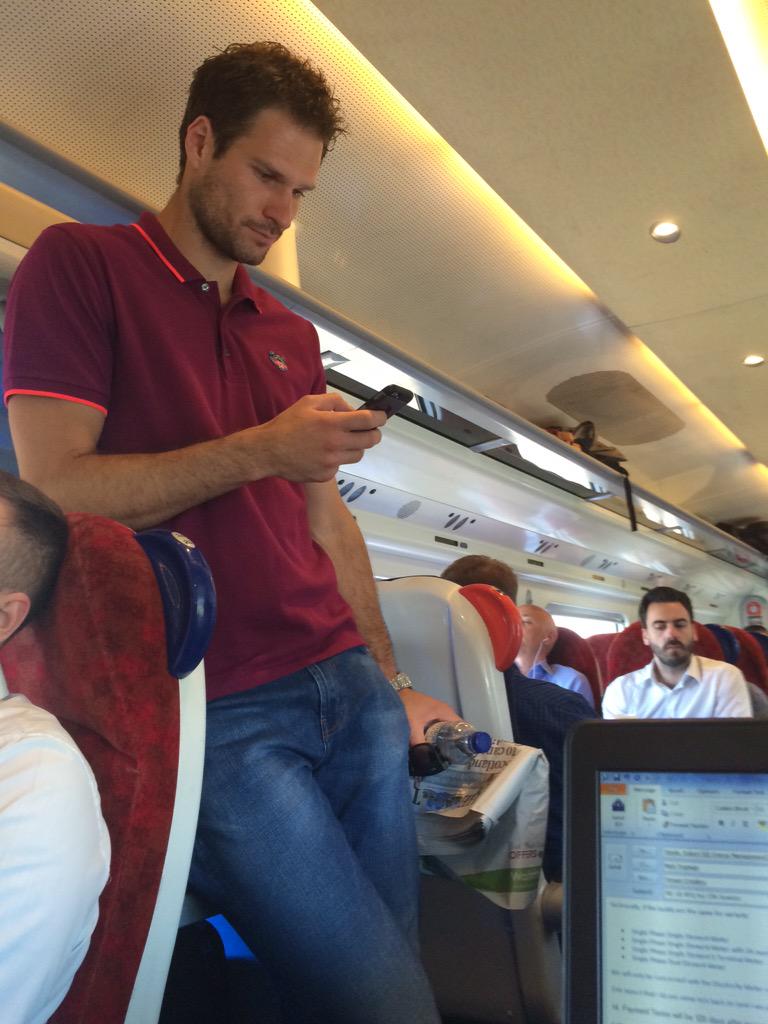 SeanthisisRed_A's tweet photo. @ChelseaFC don't even buy @asmir1 a reserved seat on the @VirginTrains to London...... 

#Cheapski

@SkySports #CFC http://t.co/G4LaYQ8yzq
