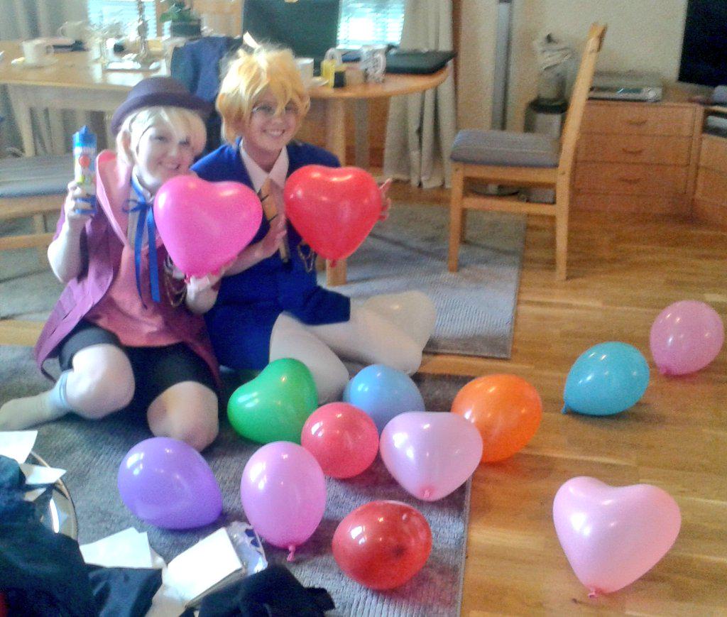 jansutti's tweet photo. @kiipykala @Yoosteippi niin mitä siis pumpattiin ja puhkuttiin #idolihomoilua #paraspari http://t.co/OeG4BzU5fh