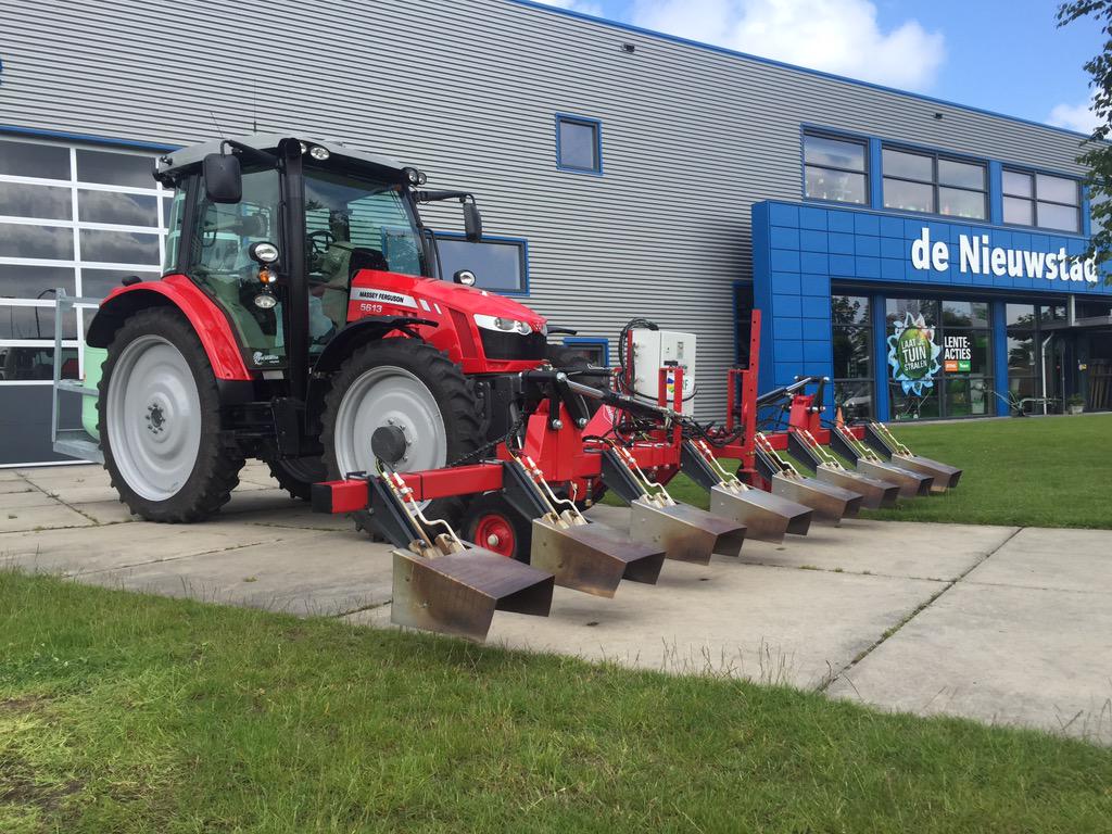 deNieuwstad's tweet photo. Wij zijn vanmiddag aanwezig op de Biologische Velddag bij PPO in Lelystad met HOAF branders. O.a. deze machine http://t.co/84LntKZ5xN