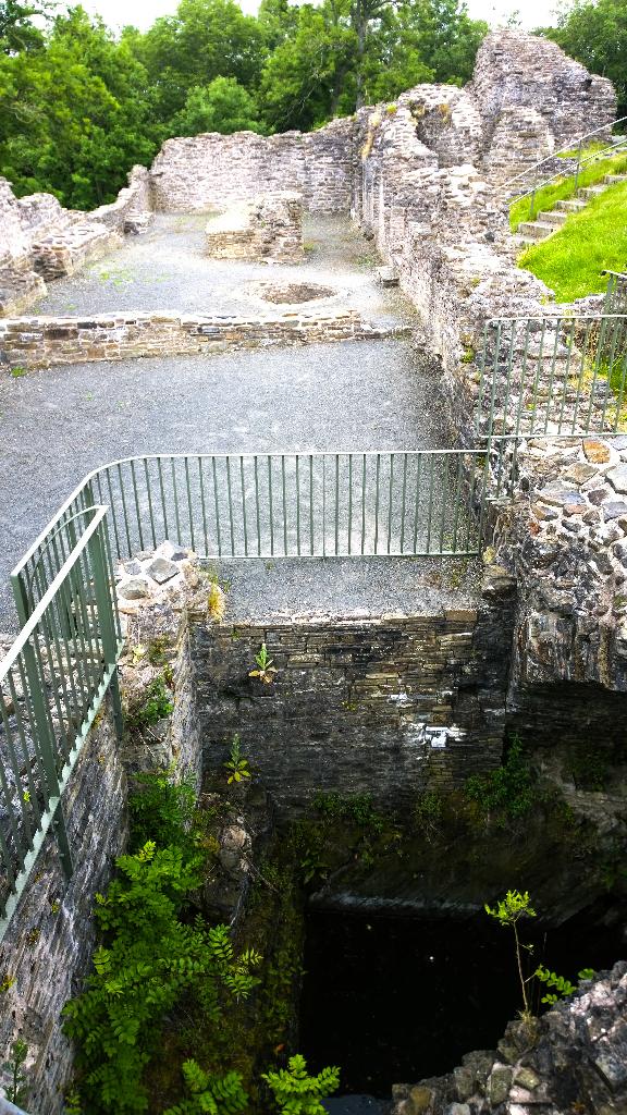 rich_may's tweet photo. North range at #Dolforwyn #Castle @cadwwales. One of my favourite places (I excavated that well)!
@Lumia #L640 http://t.co/IZBW1M8R9S