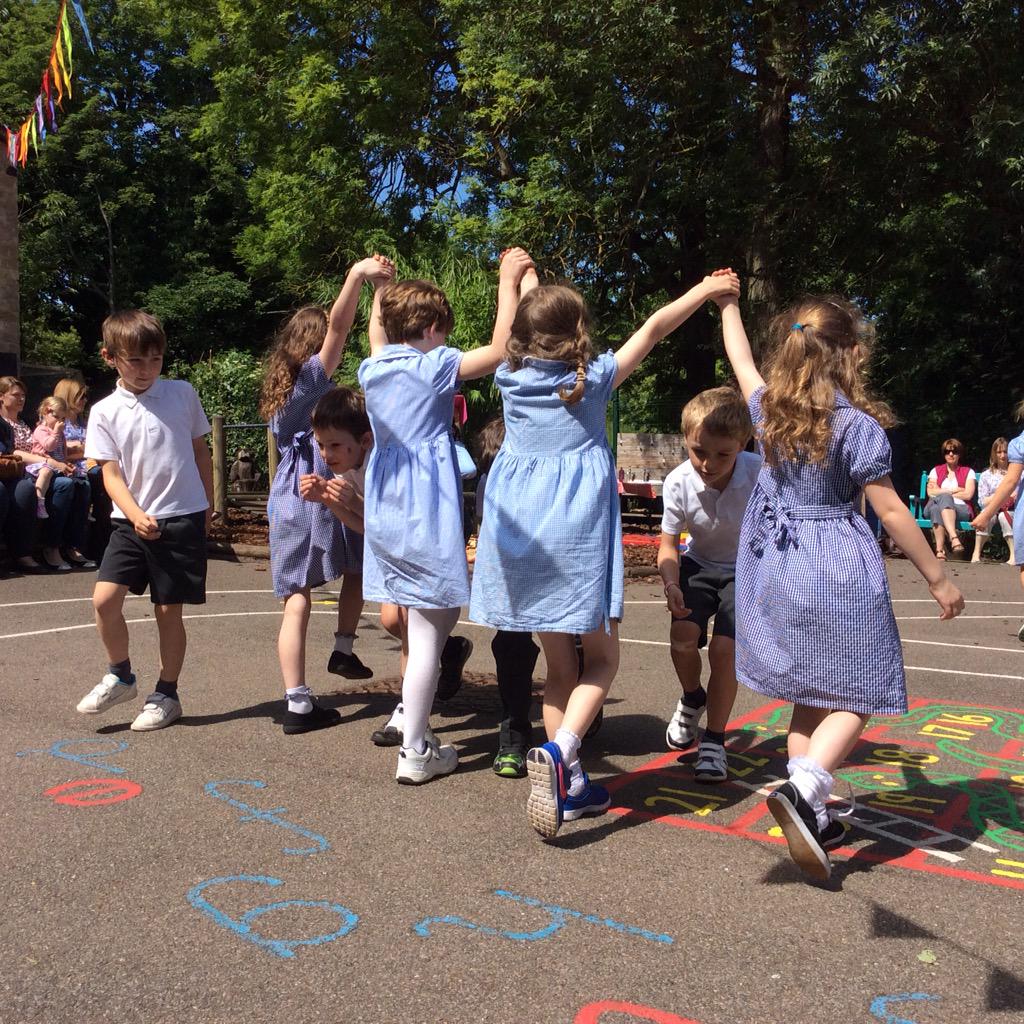 Dr_stringer's tweet image. The day after Kenneth Tharp's visit, pre-prep children show how it is done!