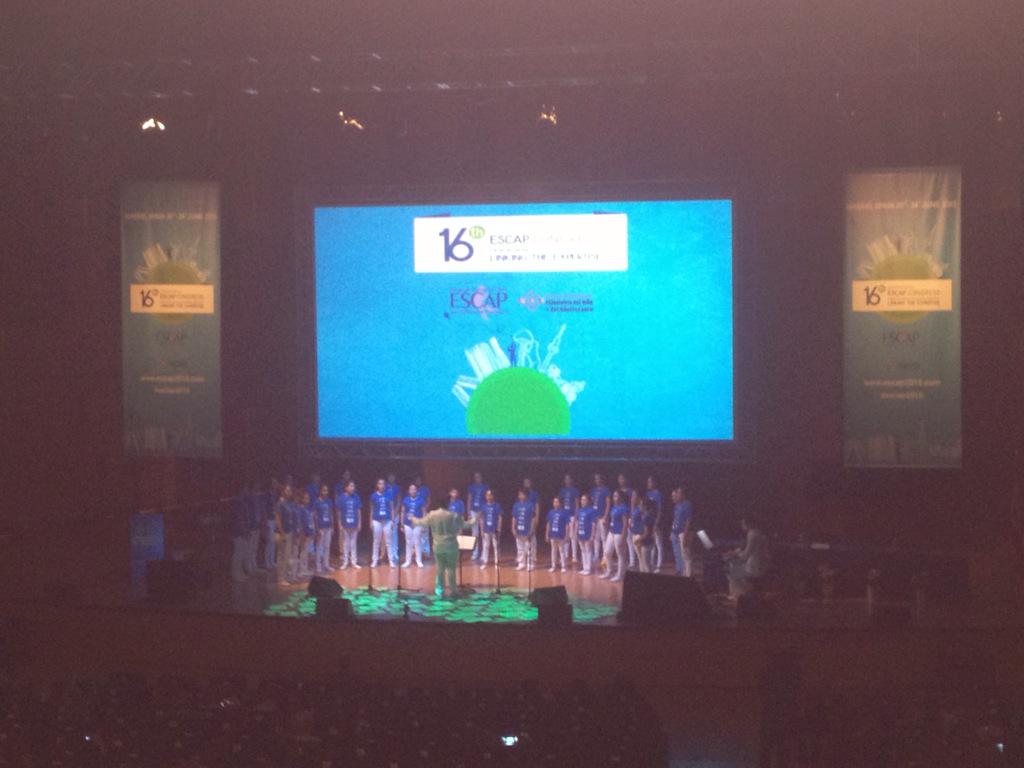 OceanAZUL's tweet photo. Ceremonia de Clausura en #Escap2015 con un coro infantil maravilloso! #congresos #eventos http://t.co/ABvkuB6aWk