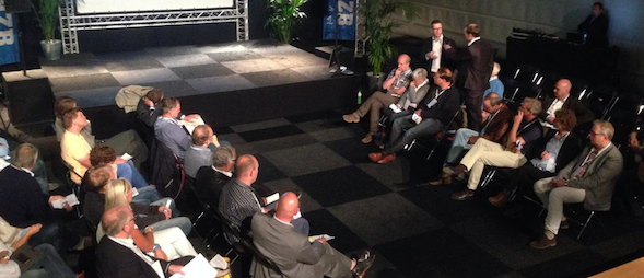 sportstrategie's tweet photo. KNZB kiest voor beter maken eigen coaches in plaats van dure buitenlandse experts. http://t.co/u0NlfH2DET http://t.co/BSpaU7FJXO