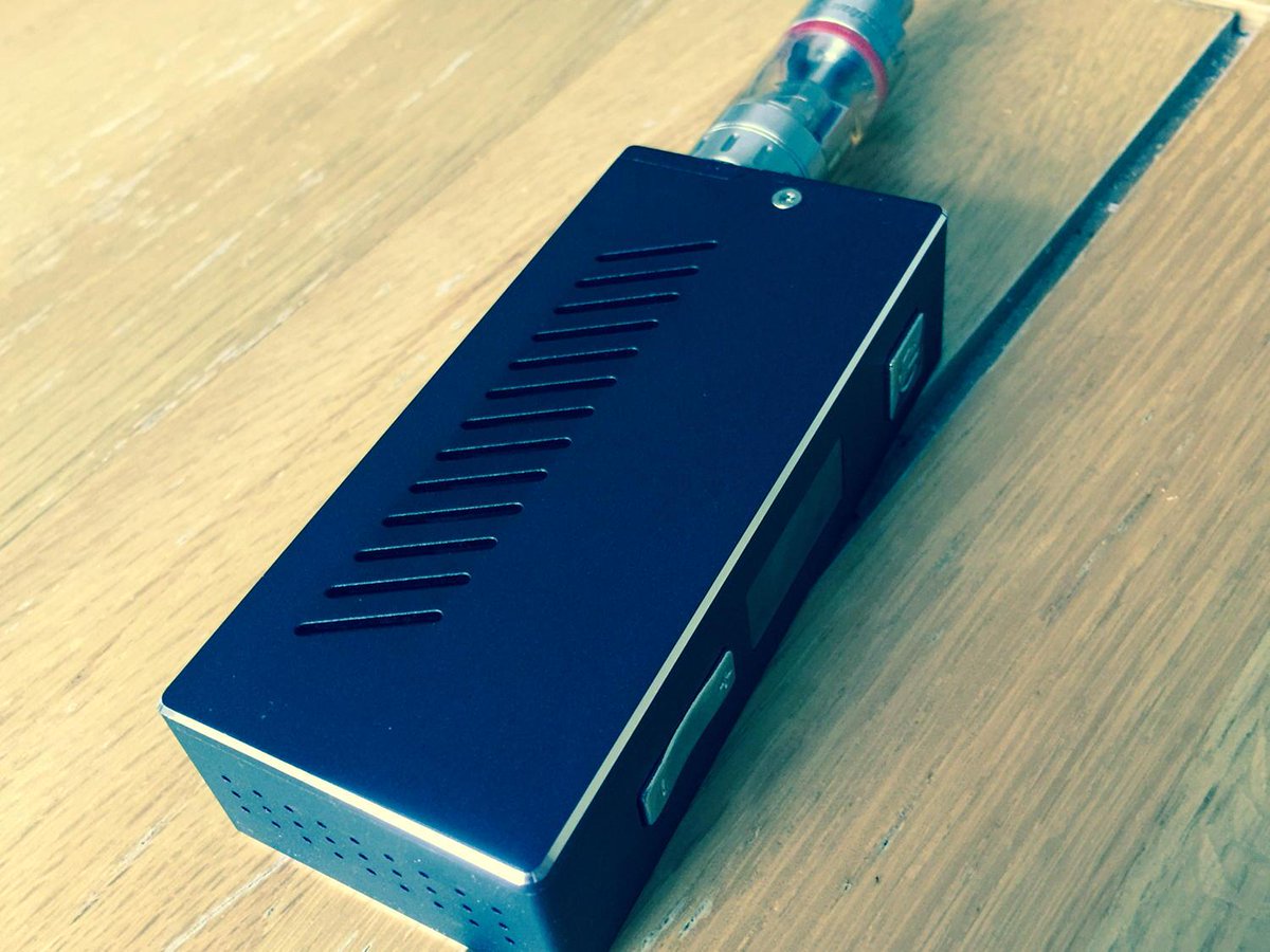 DickVanVape's tweet photo. Finally bit the bullet and got myself a SIGELEI --- bloody love it. Need a bigger tank now though... http://t.co/jLtATZ8eYL