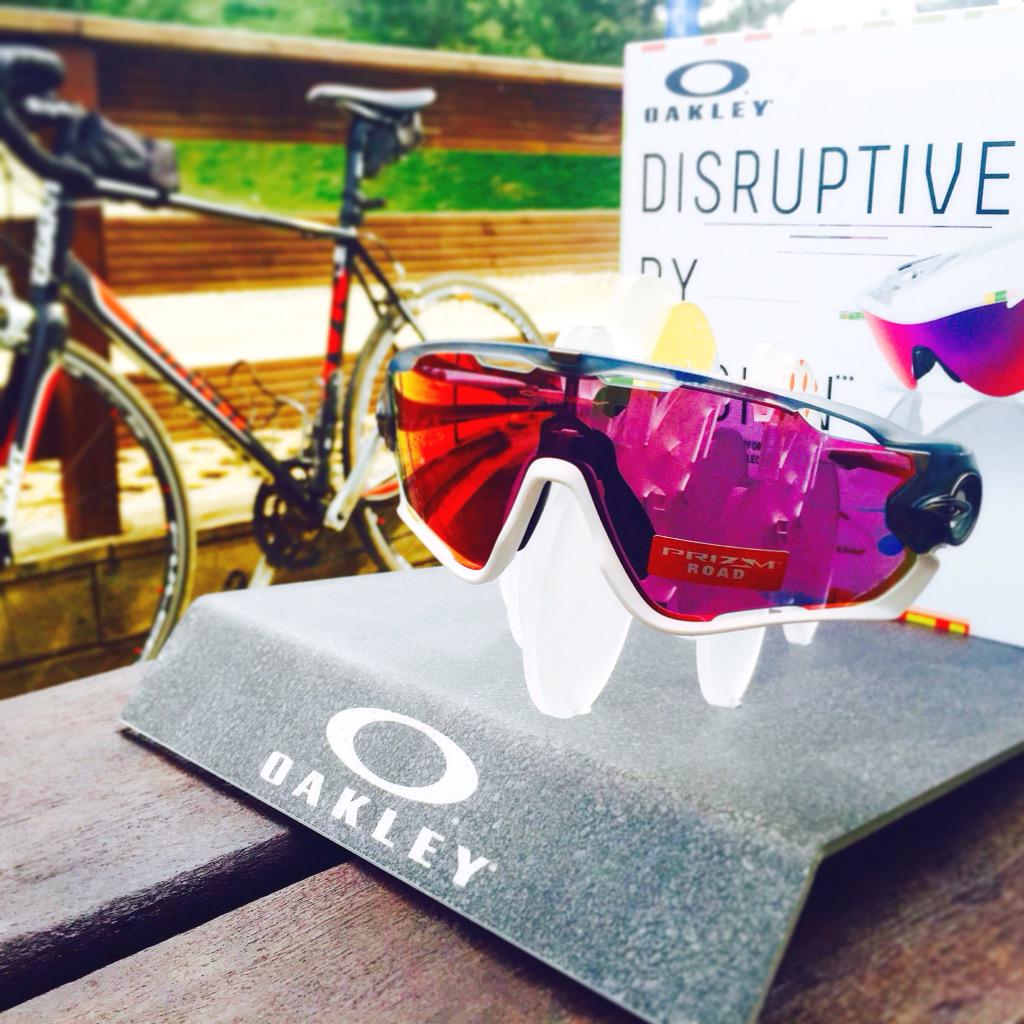 TallingtonLakes's tweet image. The @oakley Jawbreaker Tour de France edition just landed in #goodsin with Oakleys #prizmroad lens #tallingtonlakes