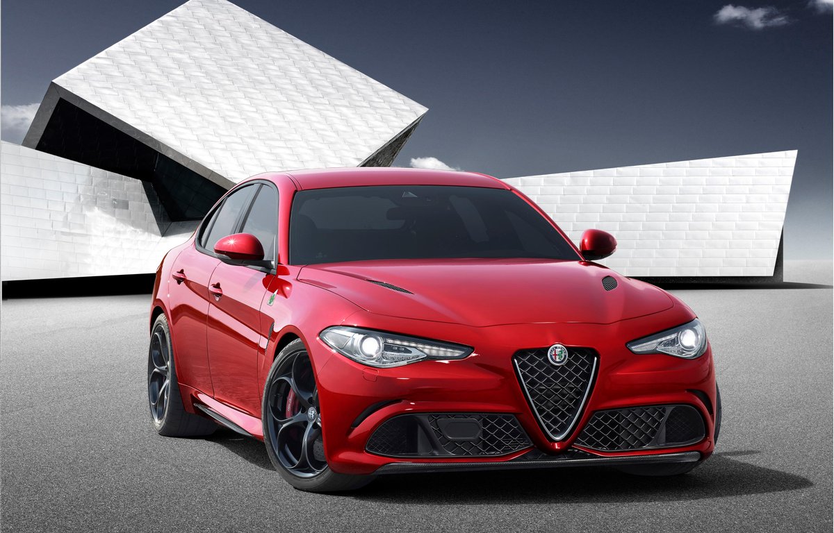 donyMprofile's tweet photo. 510 hp AlfaRomeo Giulia: The BMW M4 killer has come! http://t.co/Qo8VPErGMK