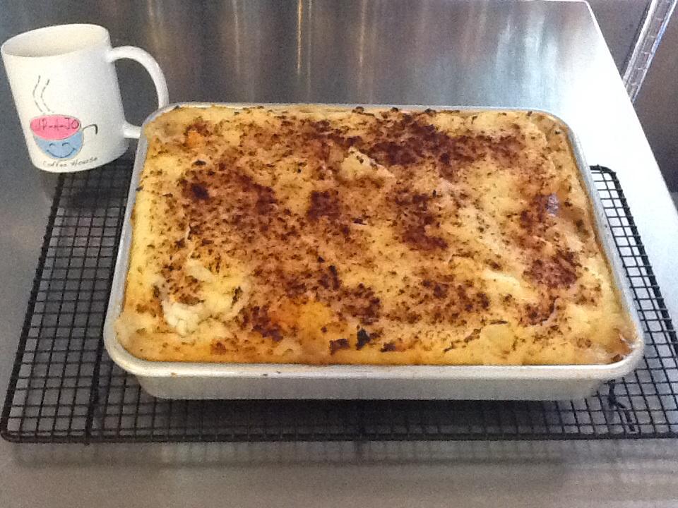CupAJoCafe's tweet photo. Shepard's pie right out of the oven! Come get it while it's still here! http://t.co/MSsbmNbXhV
