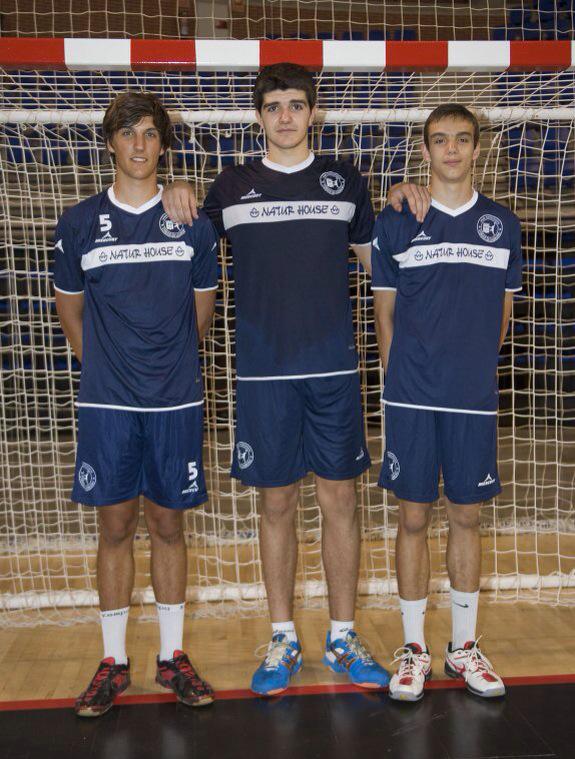 ciudadlogronobm's tweet photo. Nueva incorporación: lateral derecho Imanol Garciandia. 20 años, 2,01 m. y 101 Kgr procede de Elgoibar. Es dl centro http://t.co/oU1Q7xHWpr