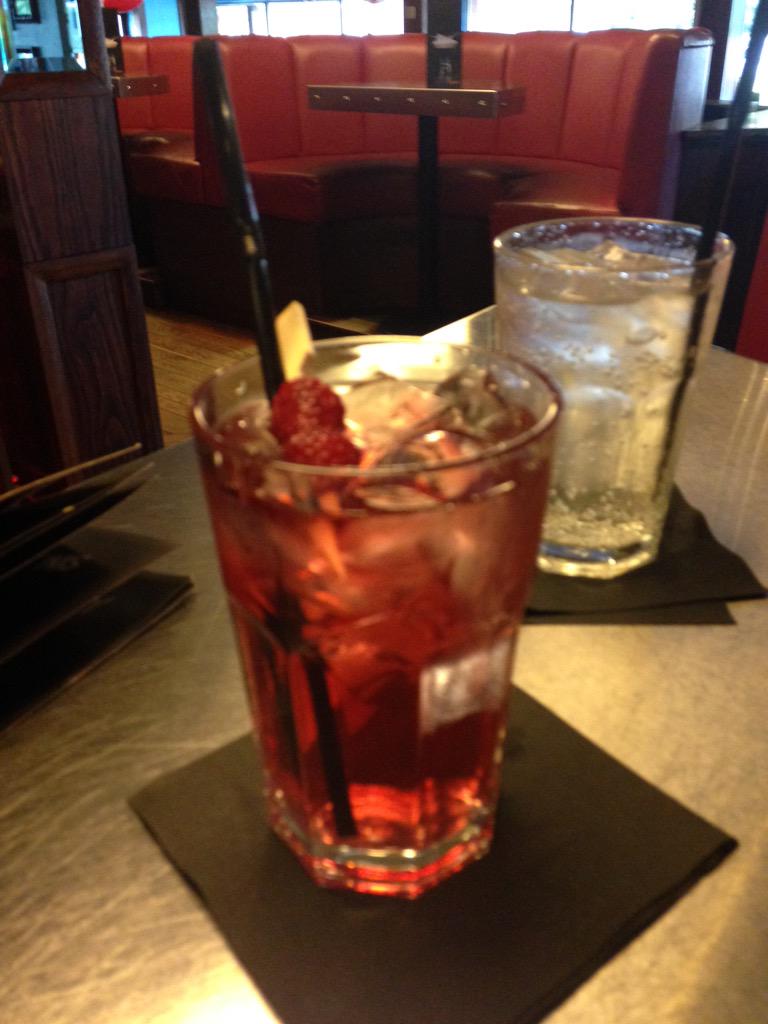 Cocktails with my girls!!! @CherylAshton87 <a href="/jadeyf85/">Jadeyf85</a> @hfg_86