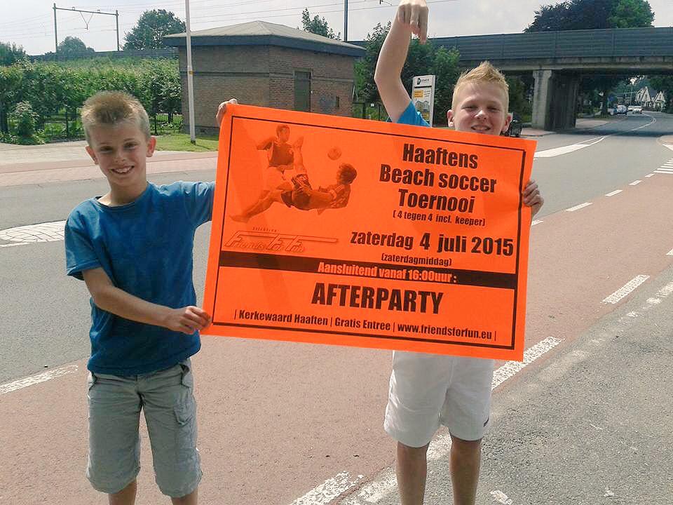 vv_haaften's tweet photo. Deze week is je laatste kans om in te inschrijven voor het Beach-soccer 4x4 op zat. 4 juli a.s. in Haaften. http://t.co/ca3VX24lg1