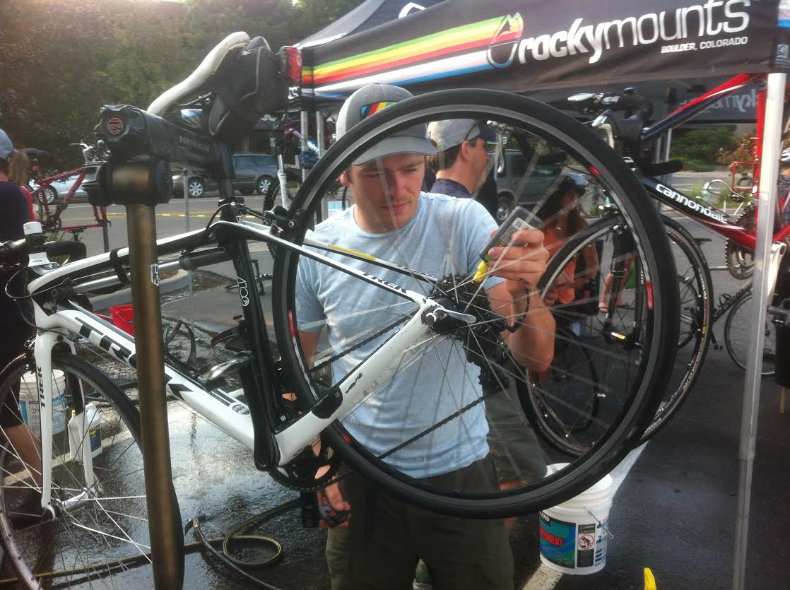 dailycamera's tweet photo. Bike to Work Day is underway in #Boulder and beyond: http://t.co/972nFw4vBN Photo by @cliffpix http://t.co/am6YAKLYs0