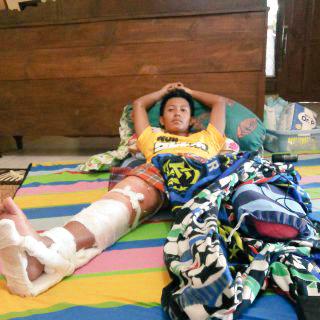 8A_Class2's tweet photo. Teman-teman semua doa in dicky ya 😢semoga dicky cepet sembuh,semoga keadaannya cepet baik..😢👼😘 http://t.co/S4Gb6xwE6G