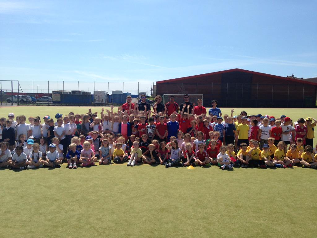 AberavonRugby's tweet photo. Great pictures of the Y1 pupils after our fun day #FutureWizards #MiniWizards http://t.co/eM3Dbbj8XG