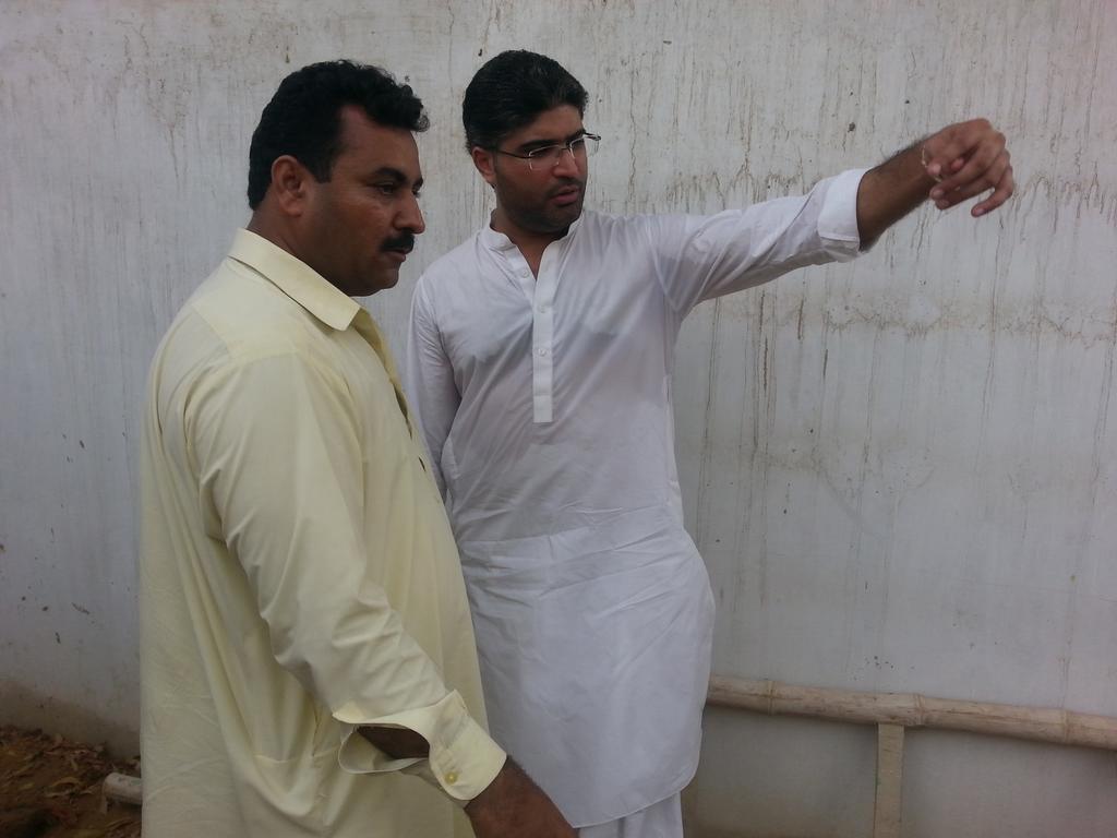 mediacellmalir1's tweet photo. VP Dstt Malir @AdeelAkhtarPPP visit #SSWA #DISPENCERY in Gulshan Hadeed @VicePresPPPP @nadyaaGabol @AseefaBZ http://t.co/IjZDjoZGdj