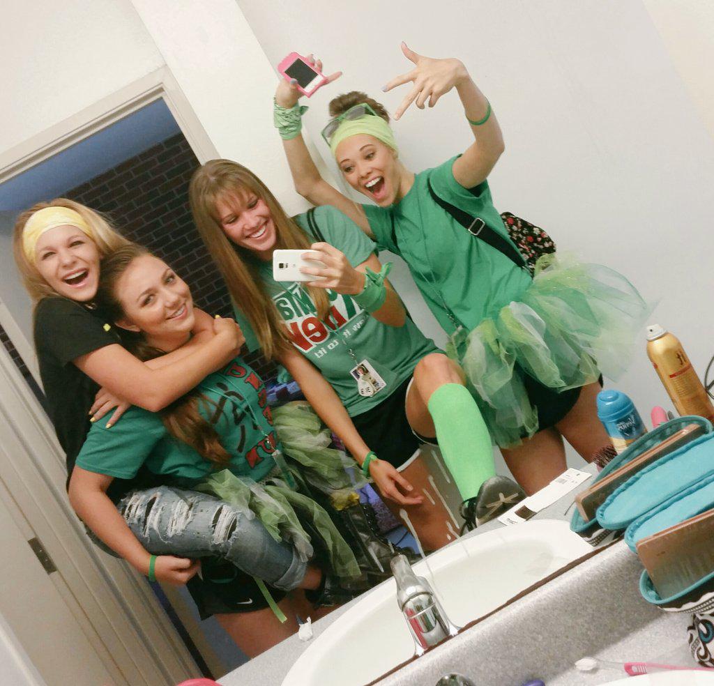 alliesiree's tweet photo. #grooted @greenschool15 @SuperSummerAR http://t.co/9Tps0sg7r3