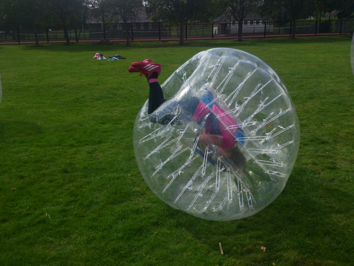 DNAEventsScot's tweet image. NEW SUMMERTIME ATTRACTION AT CALLANDER PARK FALKIRK 
BUBBLEBALLZ 
Join in the Fun 
Sunday 28/06/2015 10am till 4pm