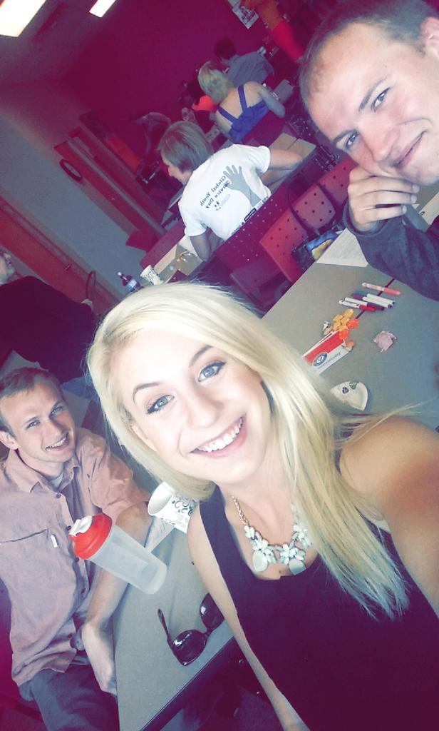 The_Nicoles_PFs's tweet photo. Hi, Michael and Ethan! Just a little #promisefellowselfie #promisefellowweek #mnalliancewithyouth @MNYouth http://t.co/Fv8pxDPfWM