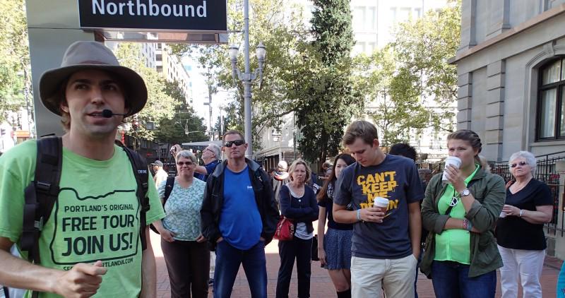 BackpackAus's tweet image. How to save money on site seeing

dld.bz/dHFDu