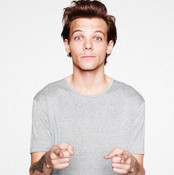 americanxdream's tweet photo. IM SO HAPPY I HAVE THE PRIVILEGE TO GROW UP LISTENING AND LOVING THESE BOYS #1Dfragrance #1Dpics http://t.co/KlbbsLxsfR